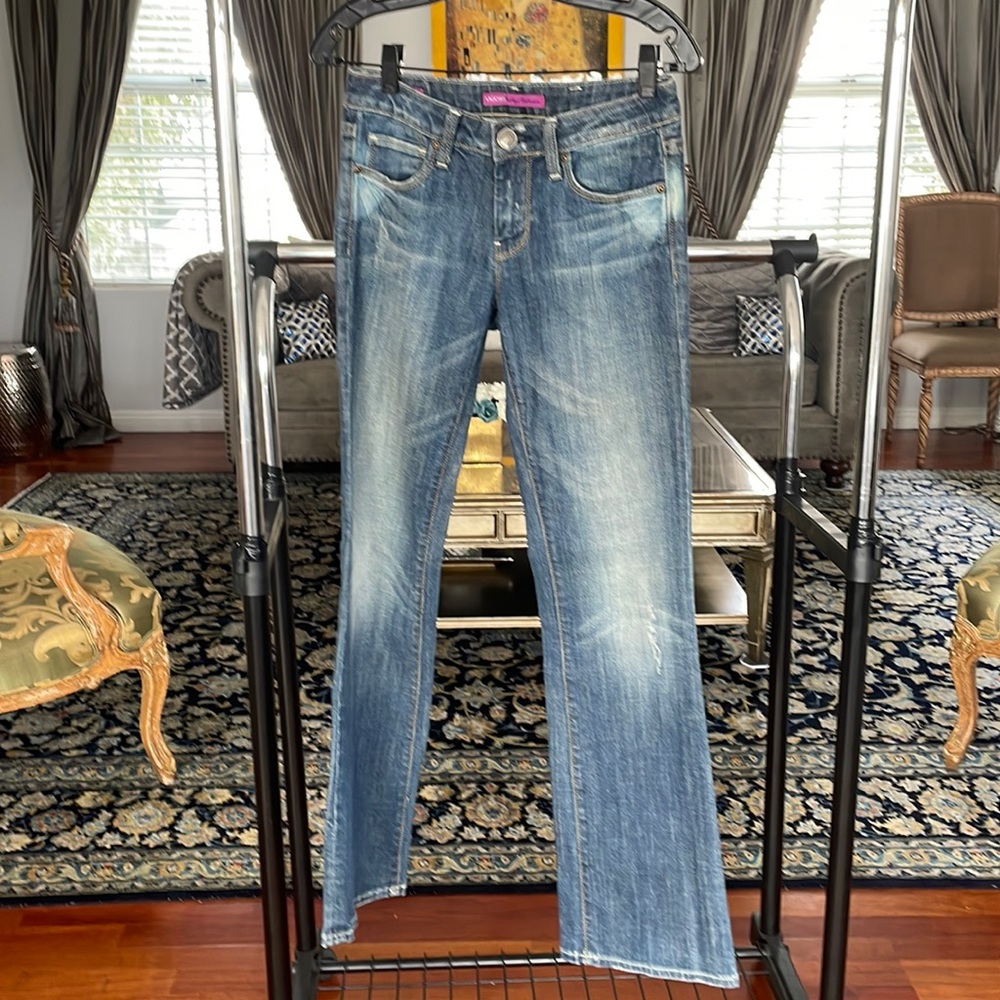 Vigor’s Amethryst collection bootcut jeans size 27